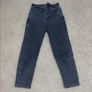 HOLLISTER Ultra High-Rise Mom Jeans Vintage